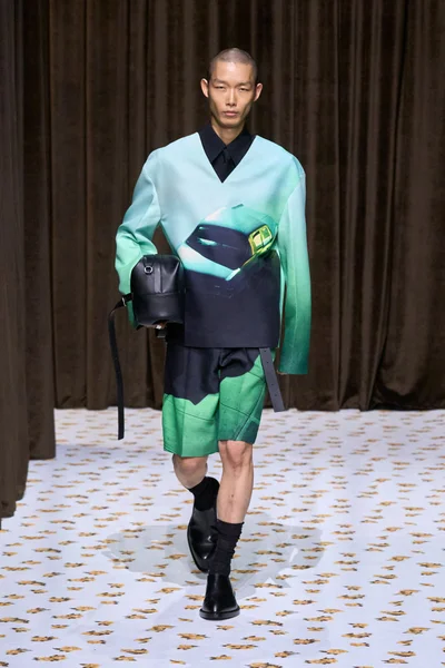 Look 55